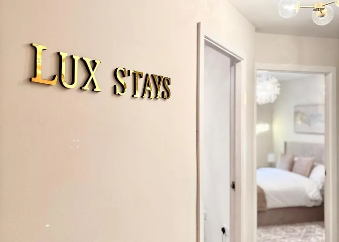 Lux - 2br Centre - Ground Floor With Free Parking *